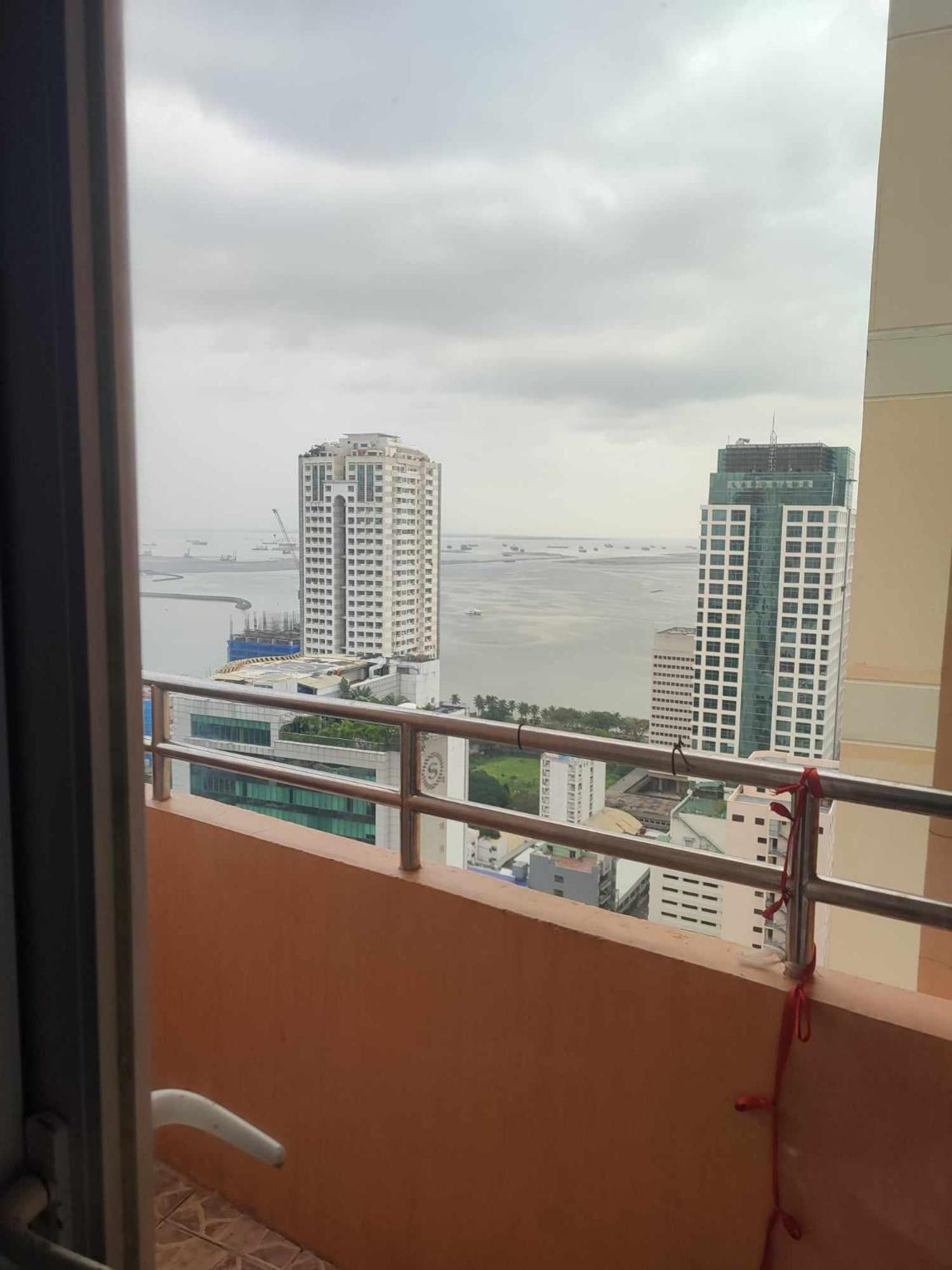 Hotel 60 Percent Off Deluxe Ocean View Free Pool And Free Sauna Access Included Perfect Location Near Us Embassy, Naia, Makati, Bgc, Mall Of Asia, And Chinatown Dont Miss Out Book Now And Save Updated Price 2025 5*