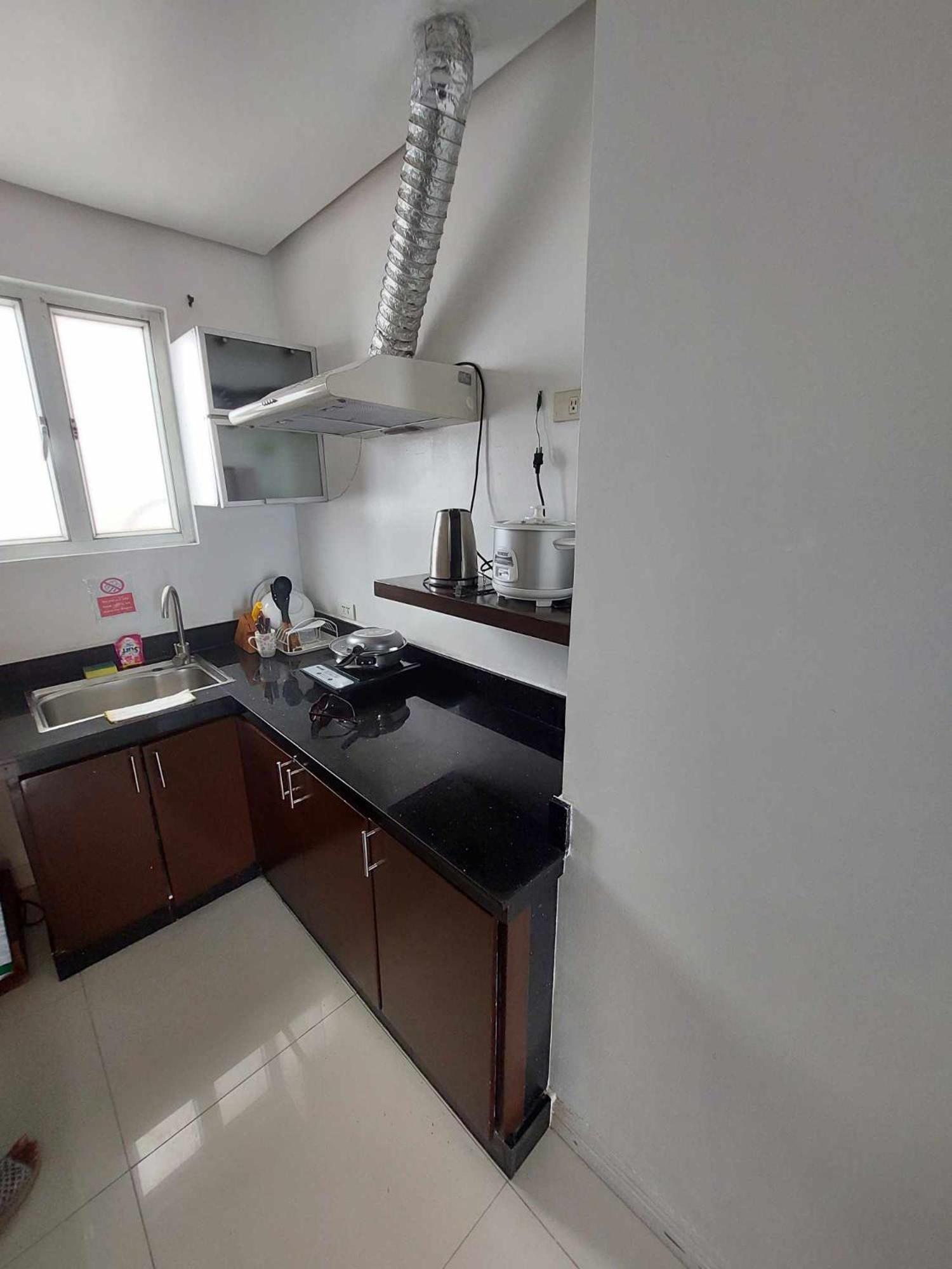 60 Percent Off Deluxe Ocean View Free Pool And Free Sauna Access Included Perfect Location Near Us Embassy, Naia, Makati, Bgc, Mall Of Asia, And Chinatown Dont Miss Out Book Now And Save Updated Price 2025 Hotel