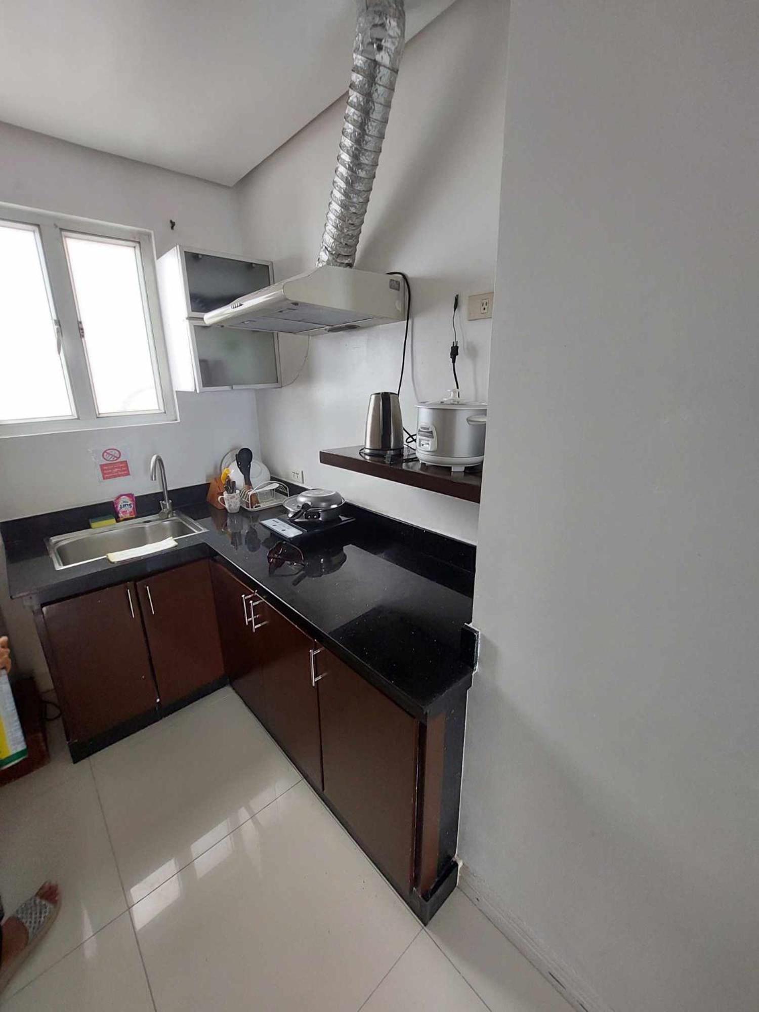 60 Percent Off Deluxe Ocean View Free Pool And Free Sauna Access Included Perfect Location Near Us Embassy, Naia, Makati, Bgc, Mall Of Asia, And Chinatown Dont Miss Out Book Now And Save Updated Price 2025 Hotel 5*