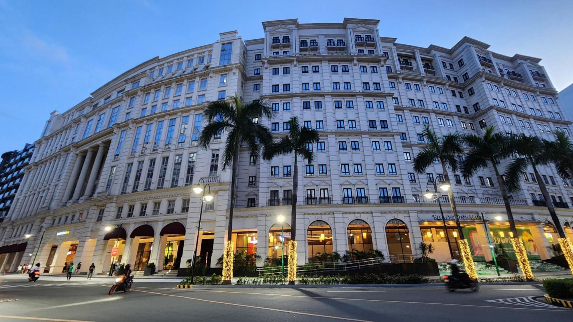 House Of B&y At 101 Newport Across Naia T3 Manila