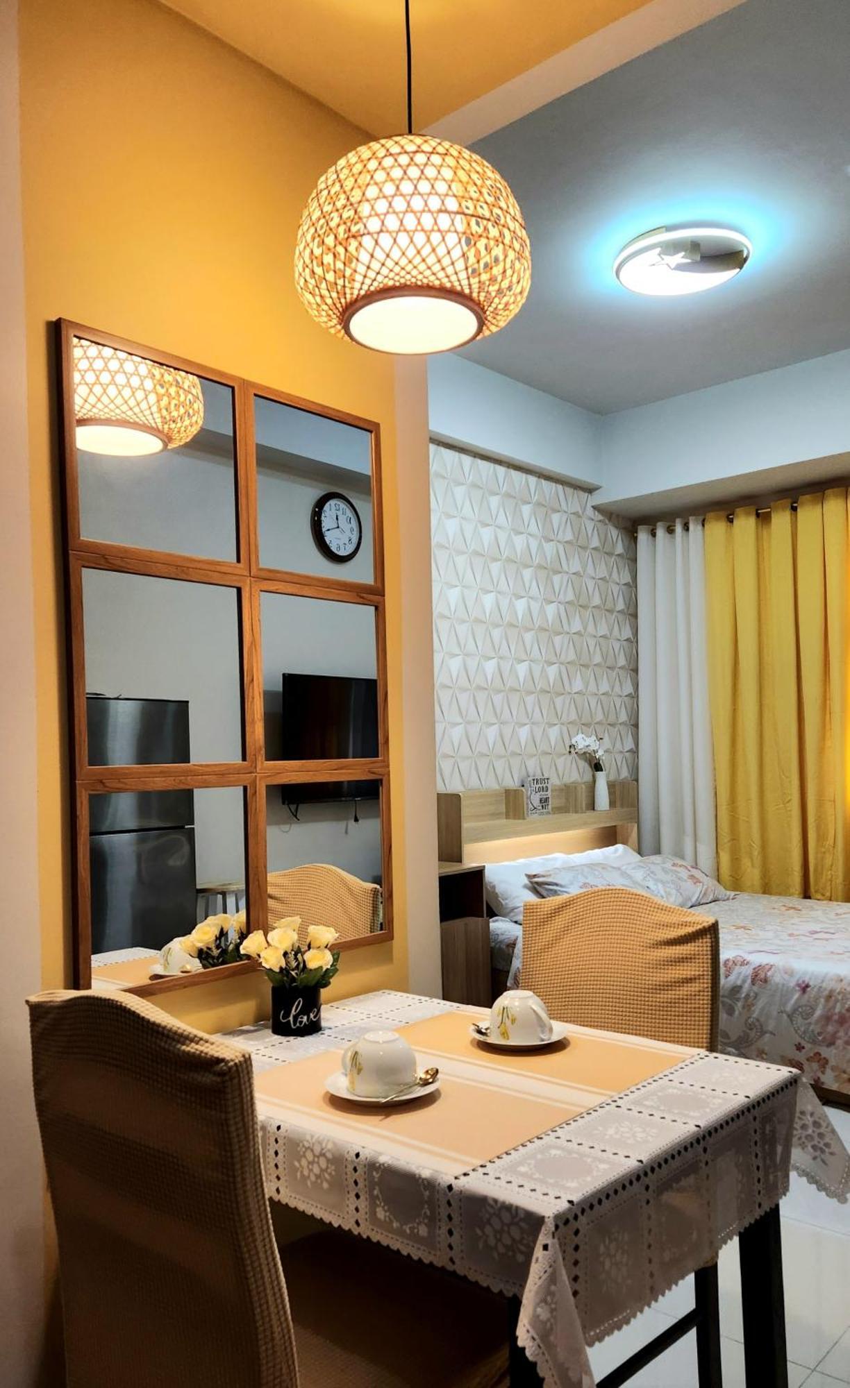 House Of B&y At 101 Newport Across Naia T3 * Manila