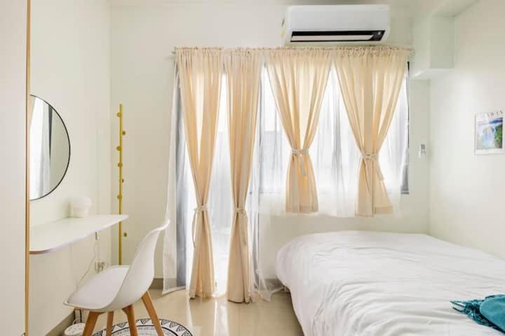Apartment Shore 2 Residences 1br Deluxe In Moa Complex *