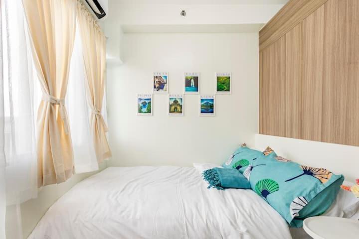 Shore 2 Residences 1br Deluxe In Moa Complex Manila