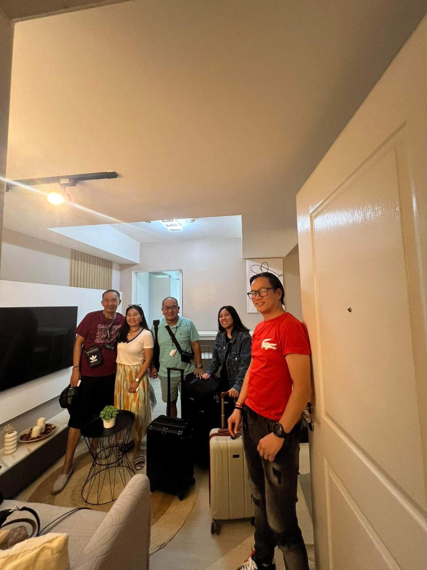 Apartment Azure Urban R&c - Paranaque *