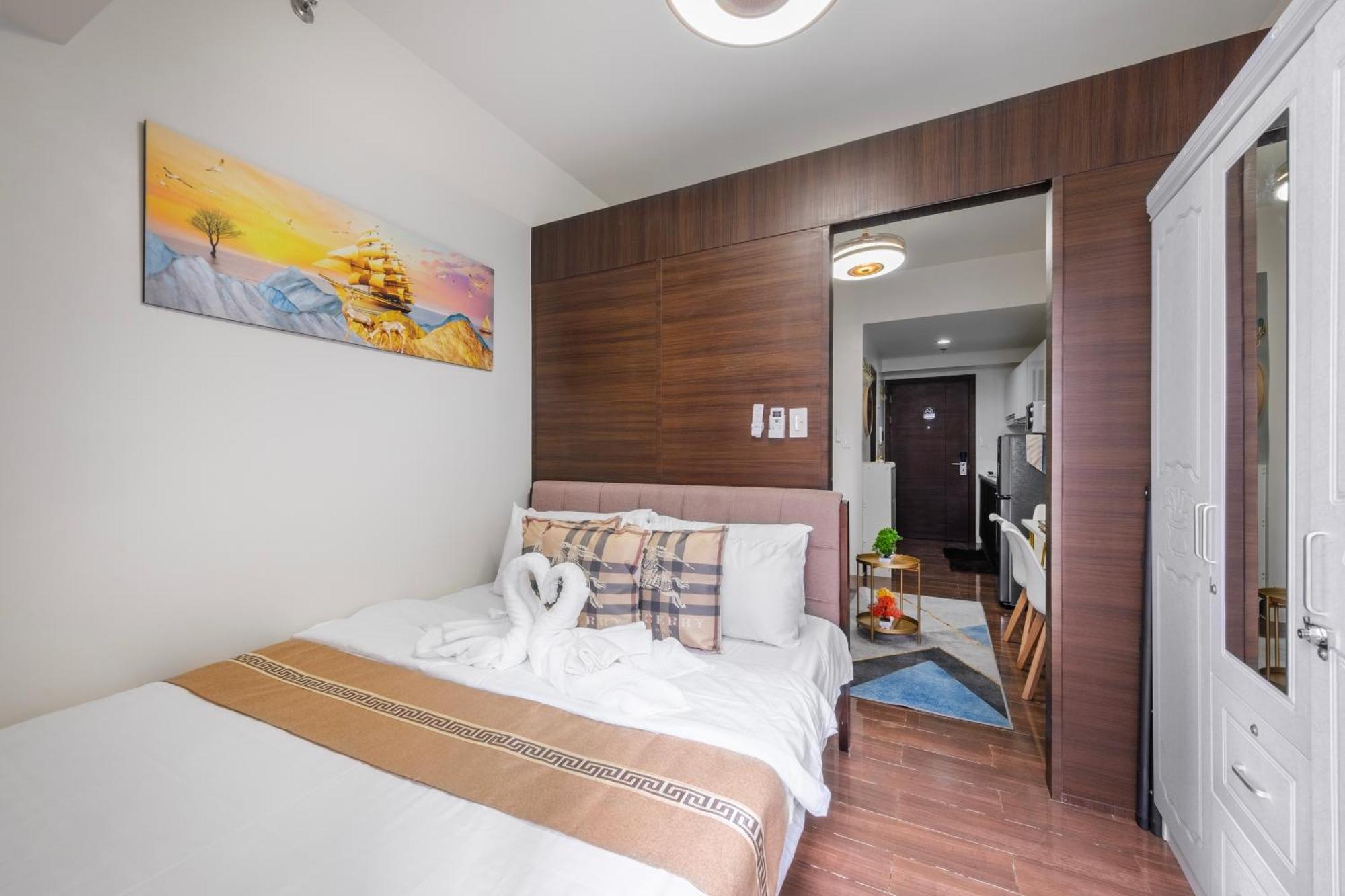 Newly Turned 0ver Cond0- Air Makati 1br With Balcony Manila