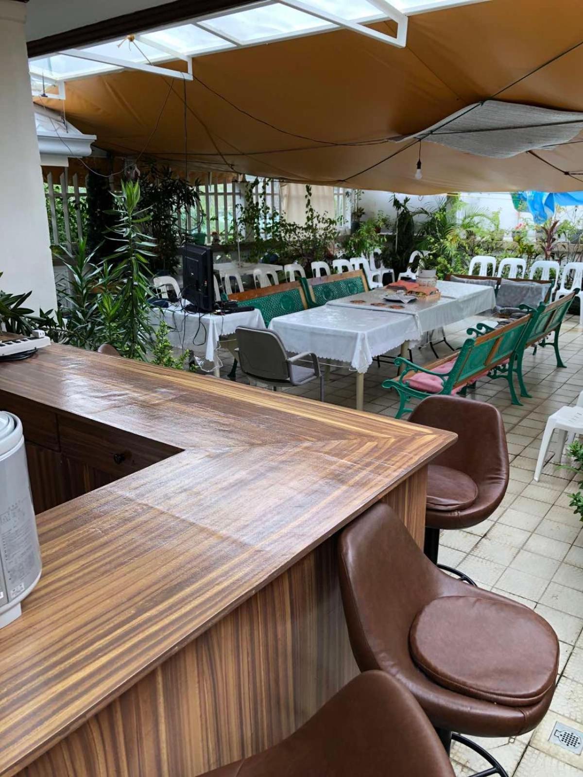 Apartment The Mansion - 20 Pax Luxury Near Airport In Pasay Manila