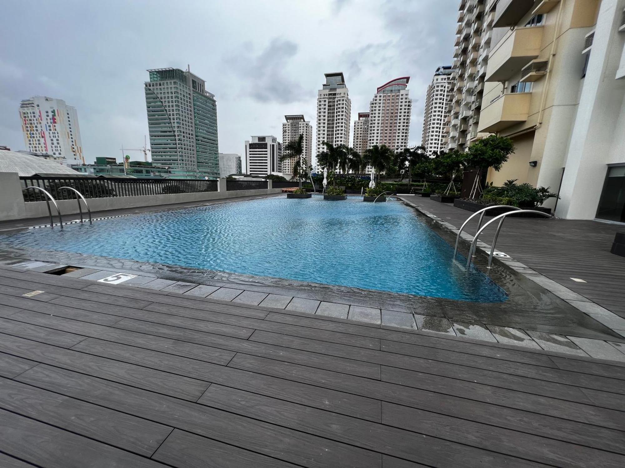 Large Cubao With 2 Beds *