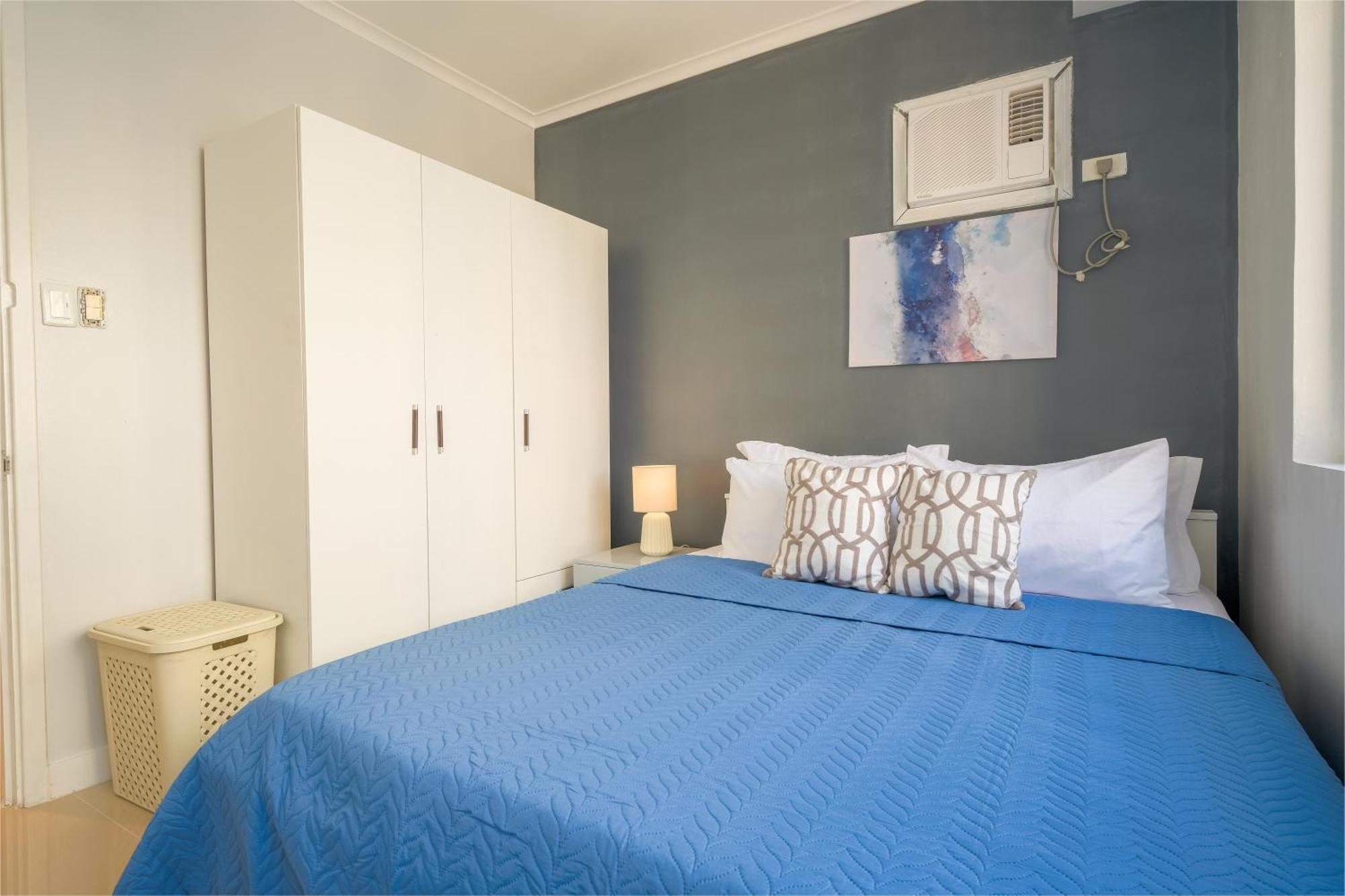 Apartment Bgc Private *