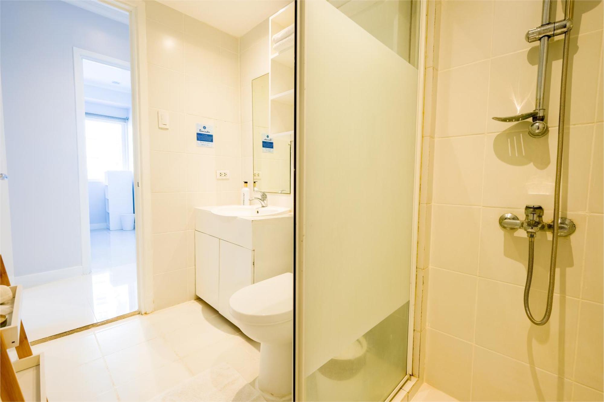 Bgc Private Apartment *