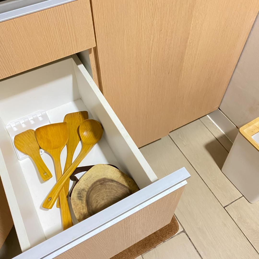 Apartment Lovely Unit With Free Wi-fi & Netflix I Across Naia T3 Airport Manila
