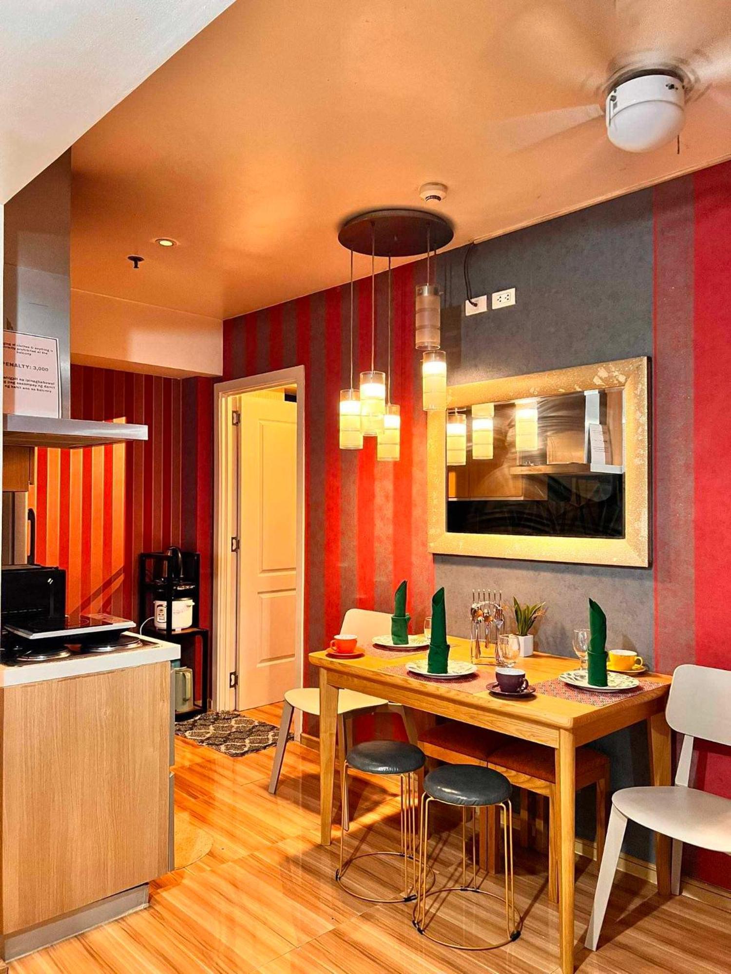 Riel's Condotel In Azure Beach Residences Aparthotel *
