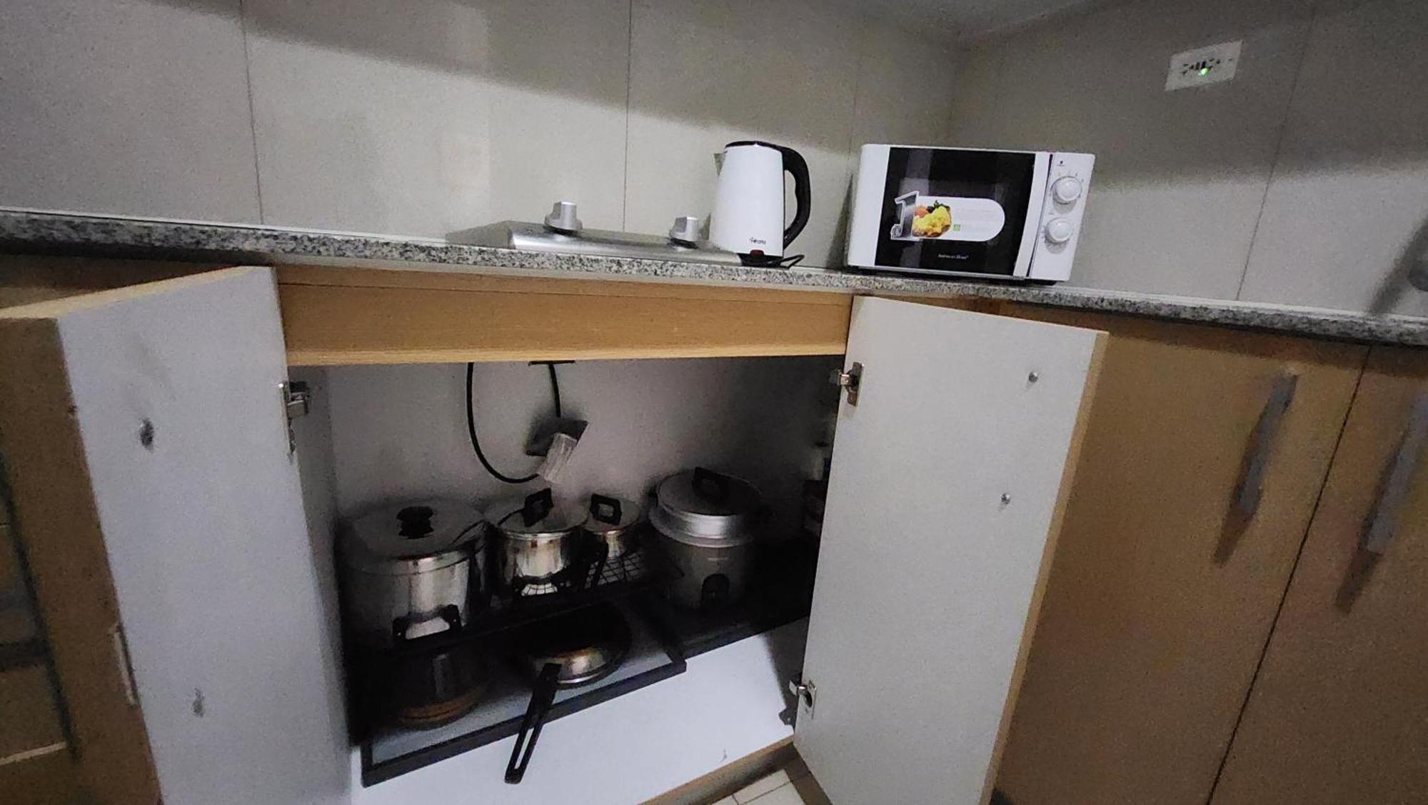 Bgc Uptown Mall Apartment *
