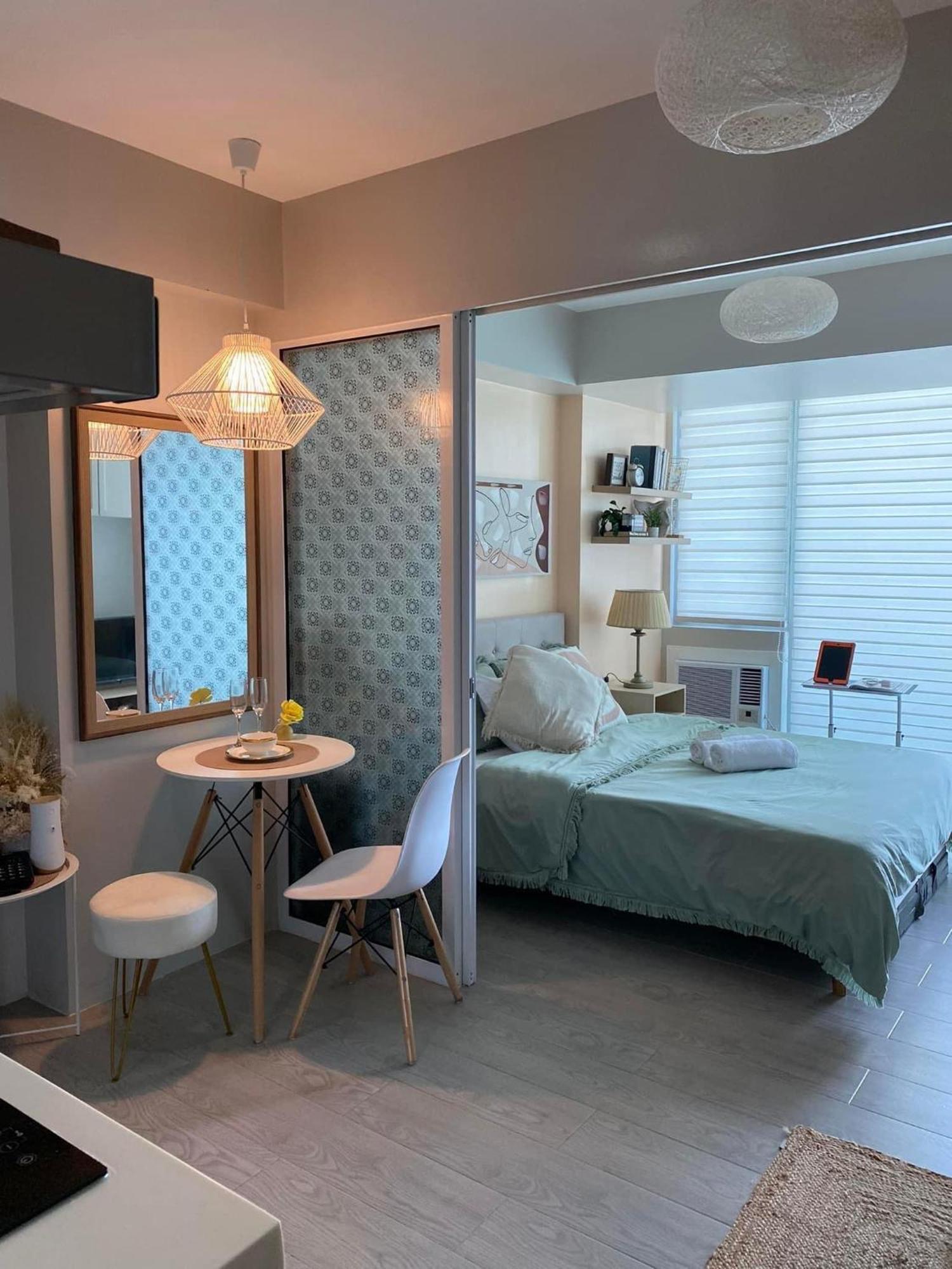 Aparthotel Quelson's Pad In Azure Beach Residences With Wave Pool Access