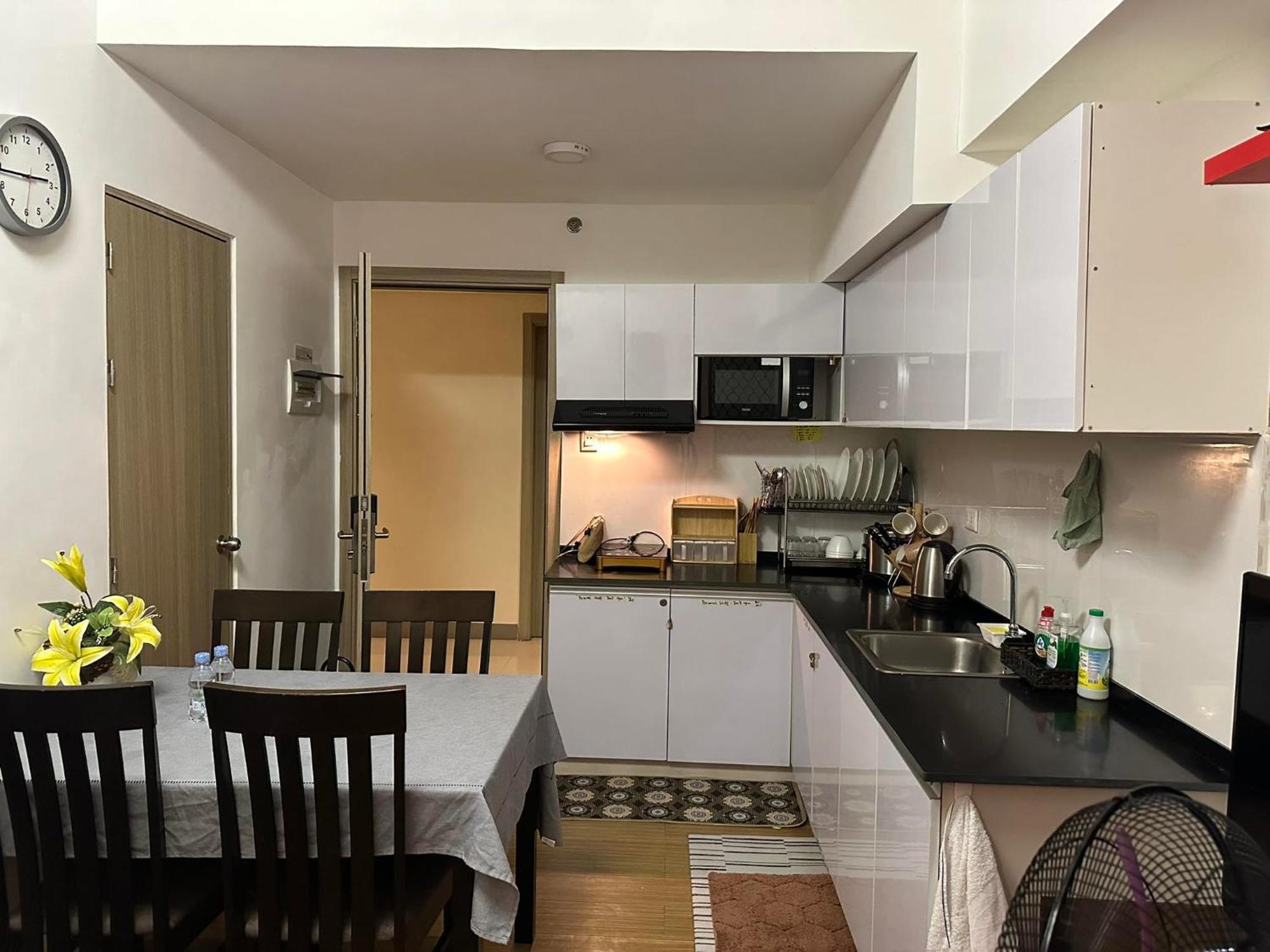 Trig Place At Grace In Taguig Apartment