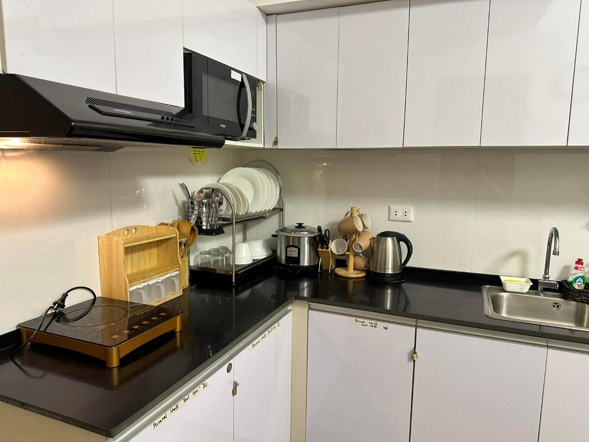 Trig Place At Grace In Taguig Apartment