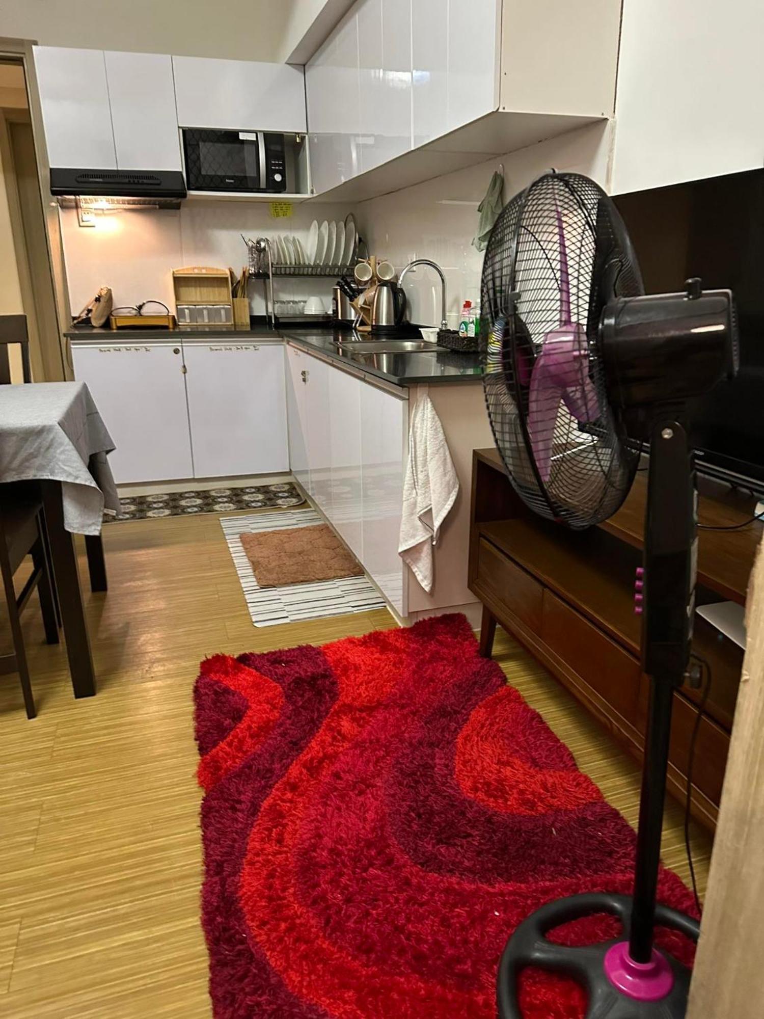 Trig Place At Grace In Taguig Apartment *