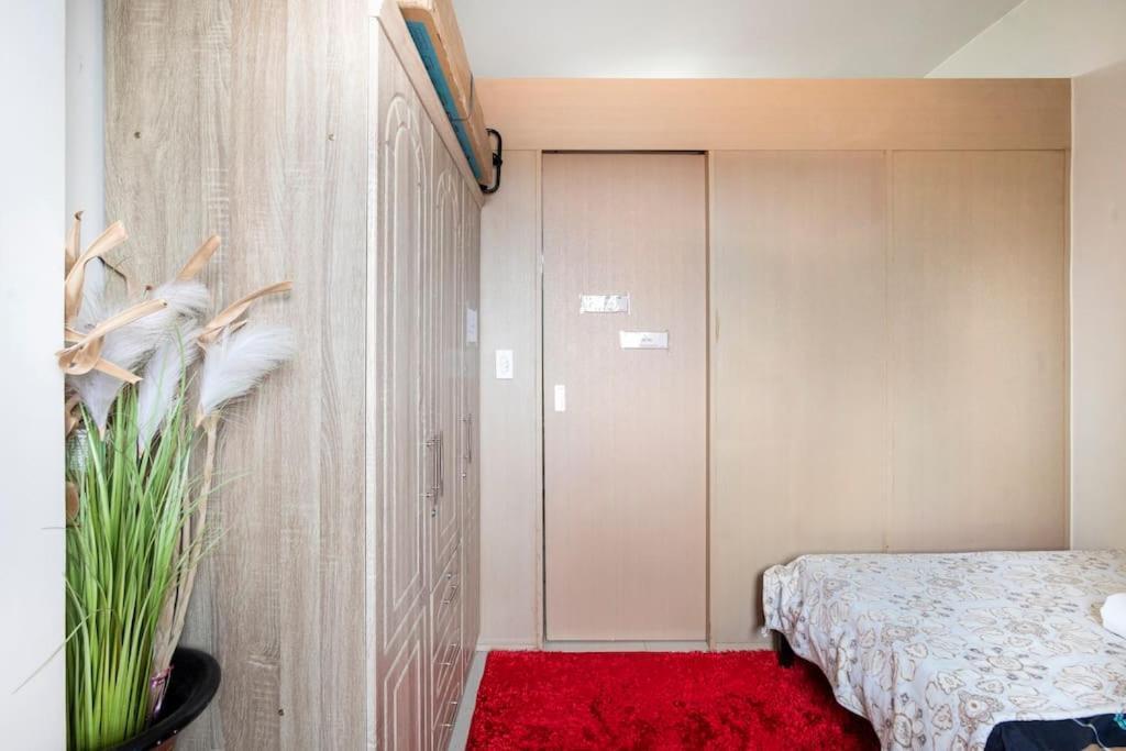 Apartment Affordable Condotel Near Airport *