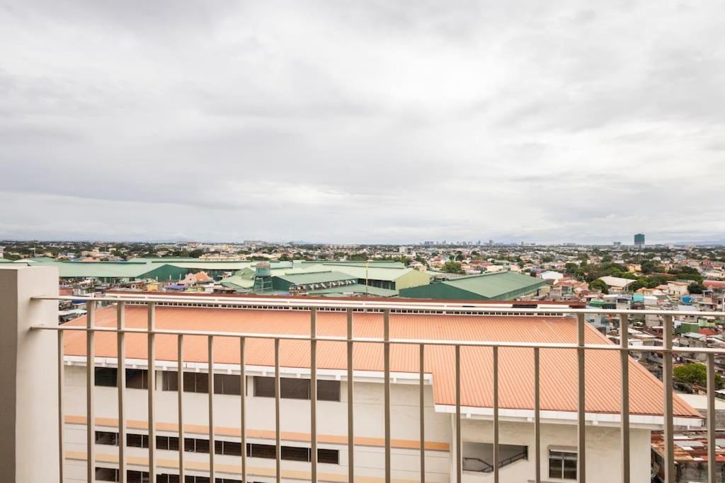 Affordable Condotel Near Airport *