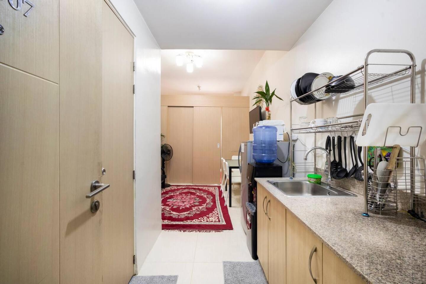 Affordable Condotel Near Airport Apartment Manila