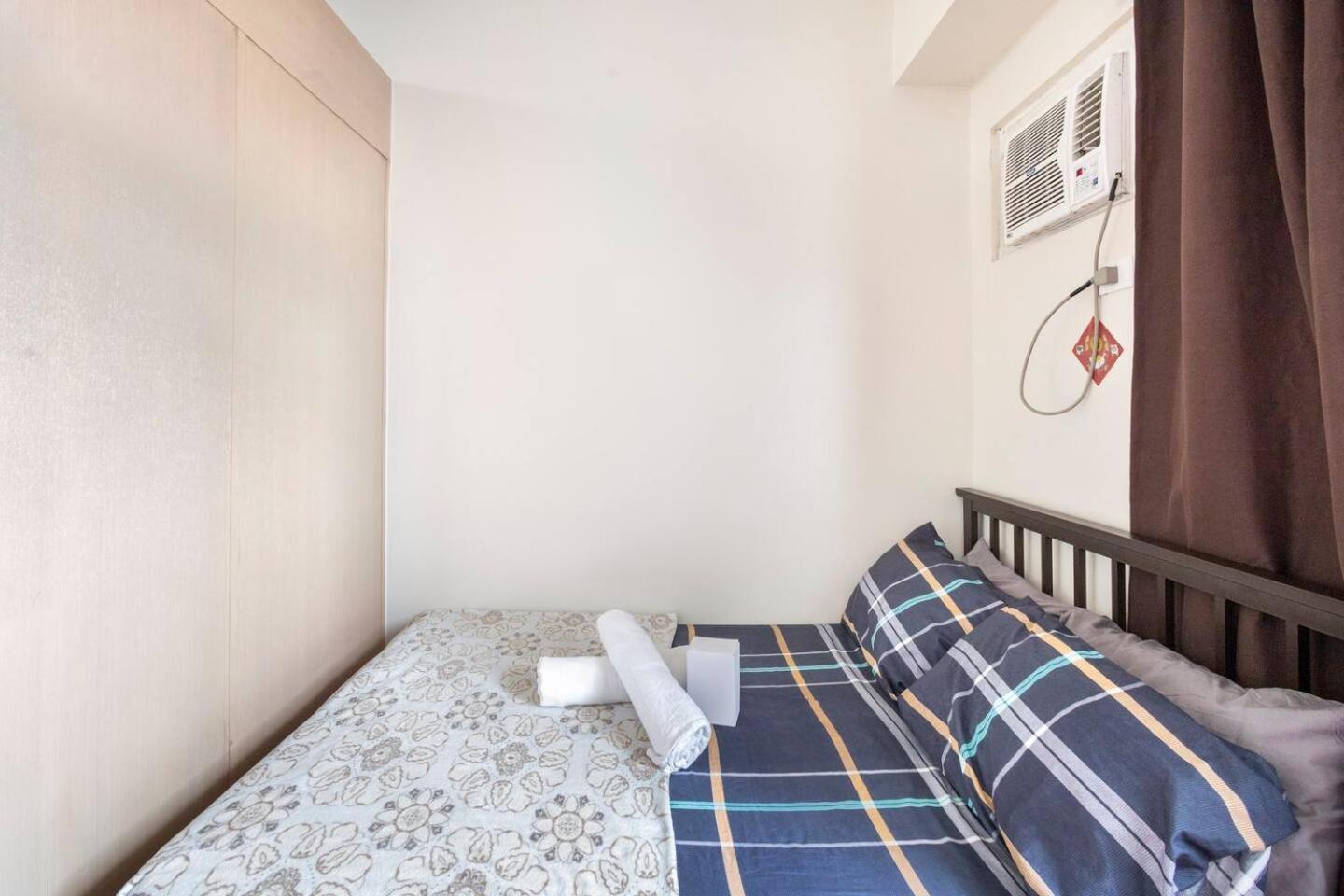 Affordable Condotel Near Airport Apartment *