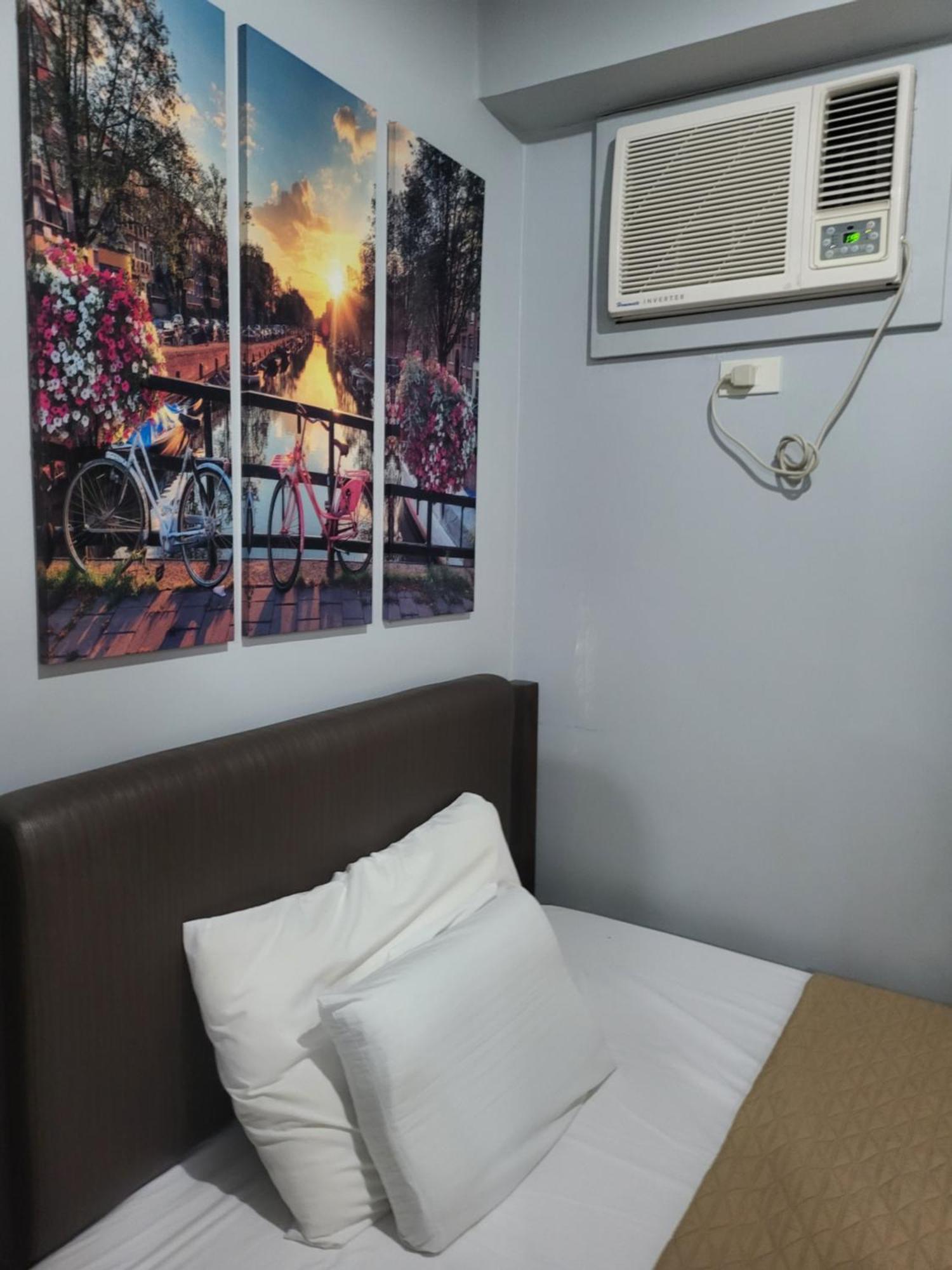 1br In La Fayette Chateau Elysee * Manila