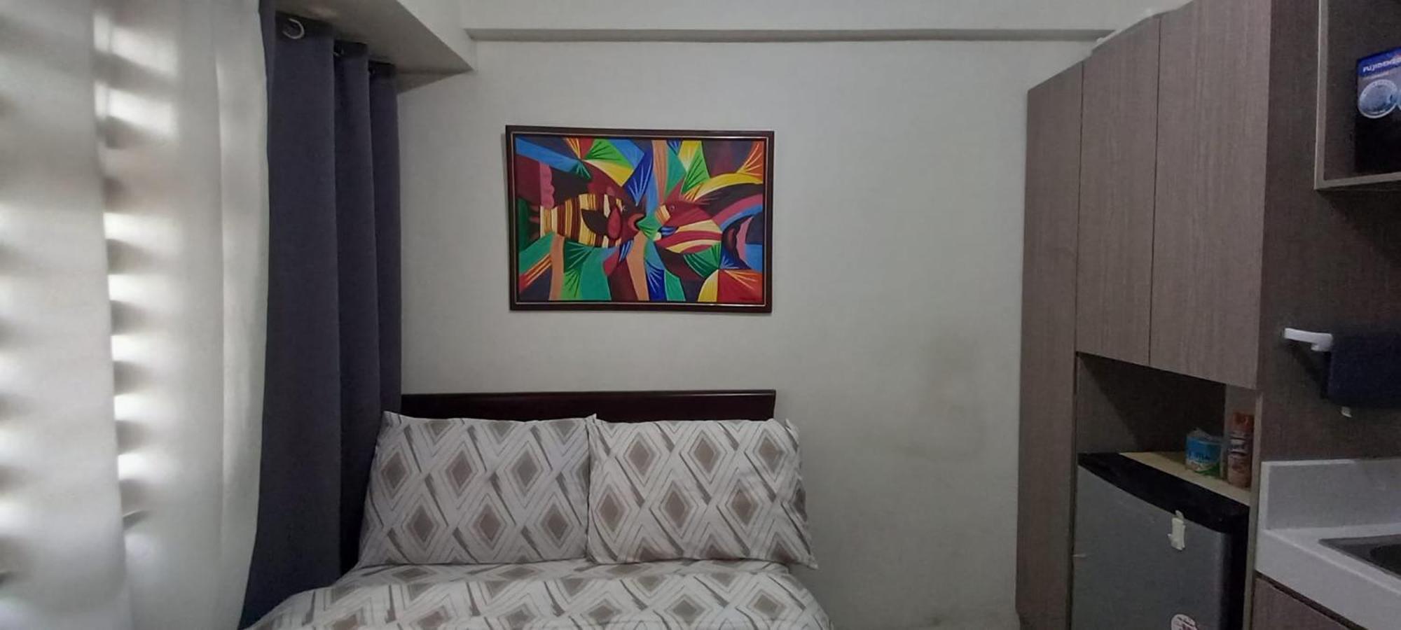 Jjmc Place Highway Hills Deca Edsa