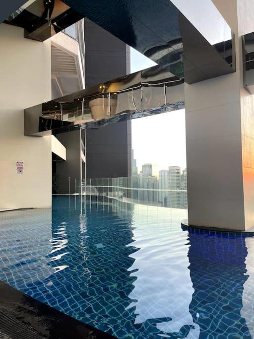 Lovely & Stylish 2br At The Gramercy Makati Apartment Manila