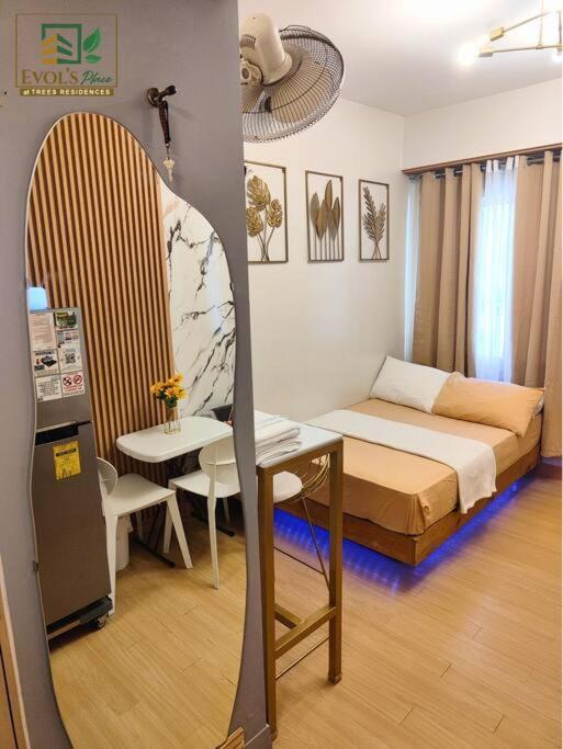Trees Residences Staycation Evol's Place Apartment *
