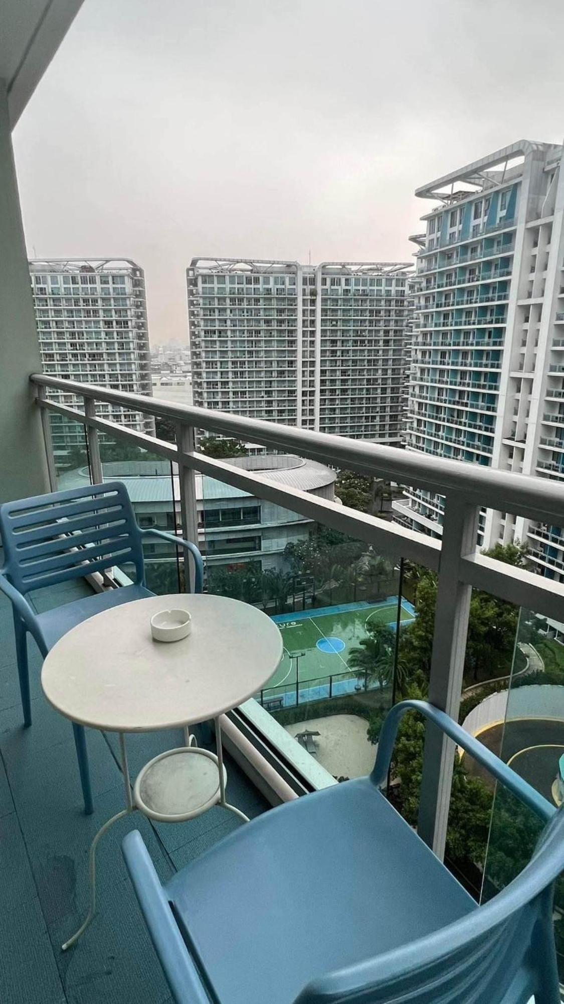 Quelson's Pad In Azure Beach Residences With Wave Pool Access *