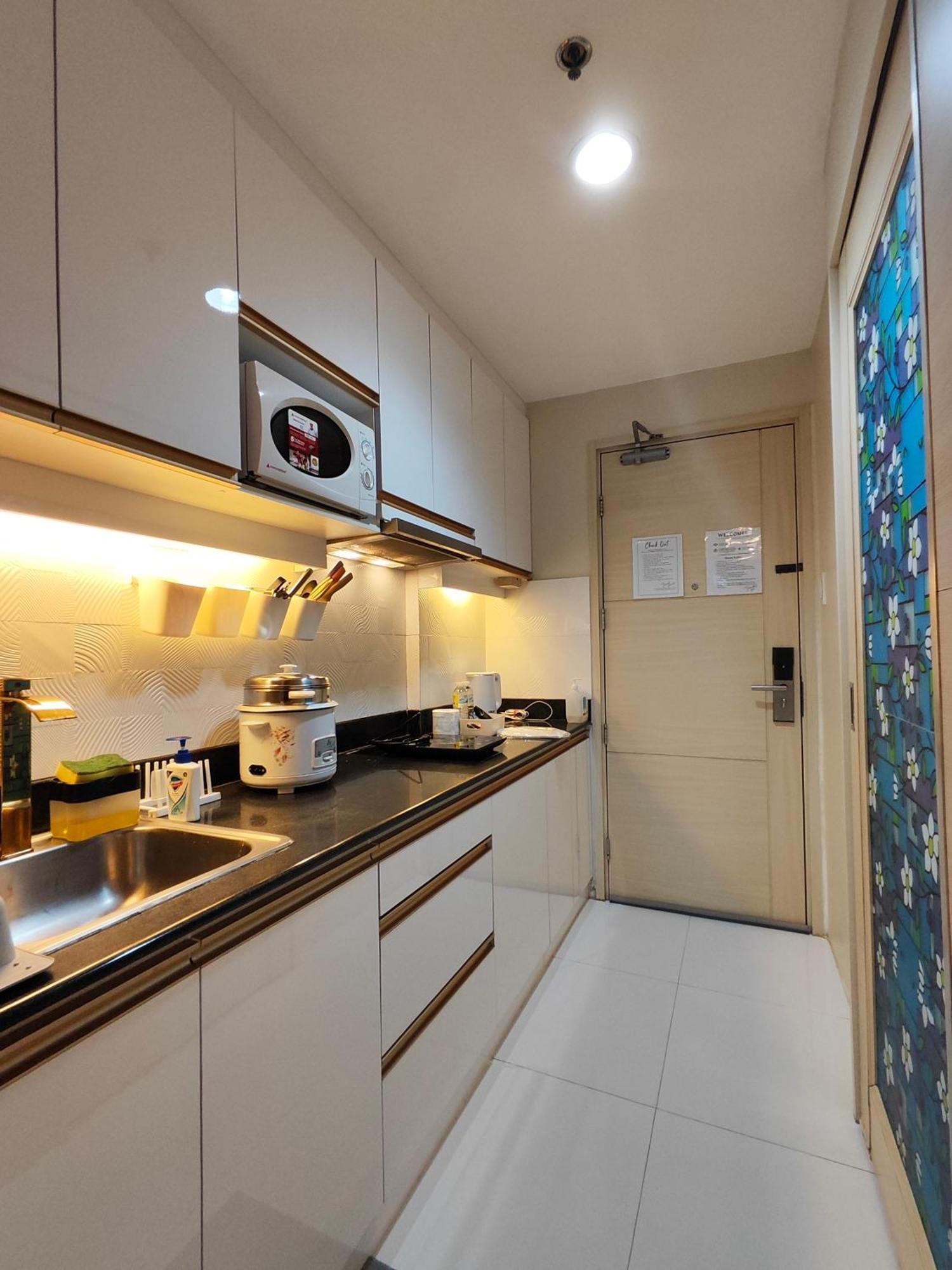 Sea Residences 5mins Walk To Sm Moa, Arena, Smx, 55