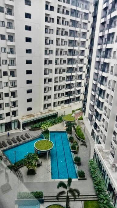 Doc's Place 5@ Spring Residences * Manila