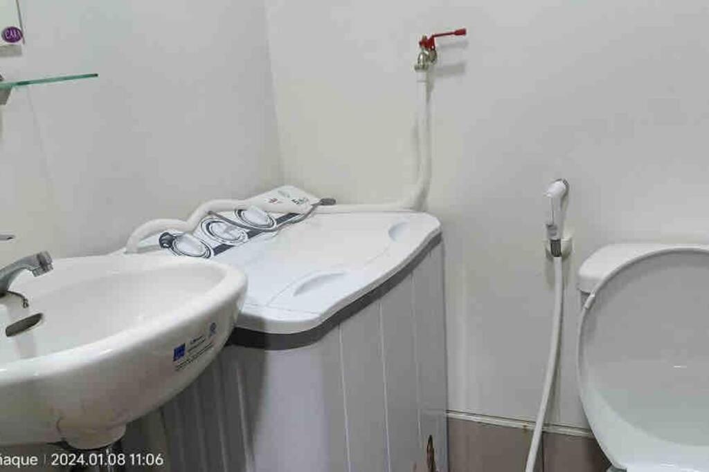Apartment Doc's Place 5@ Spring Residences Manila