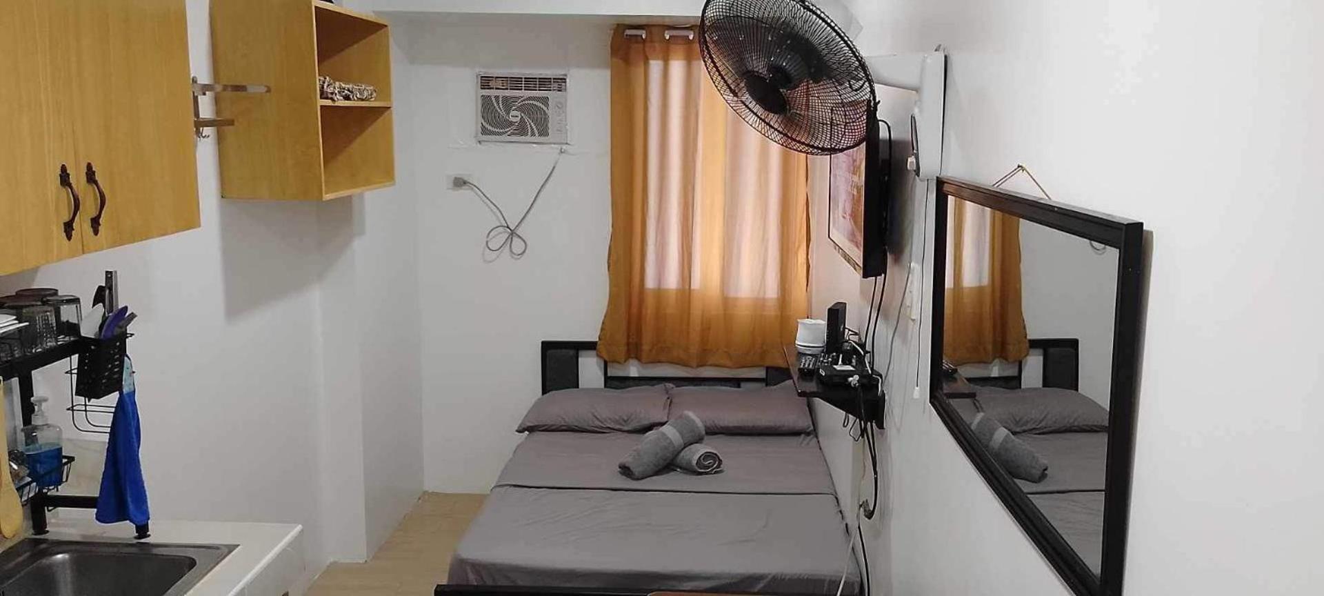Doc's Place 2 @mplace With Wi-fi Apartment Manila