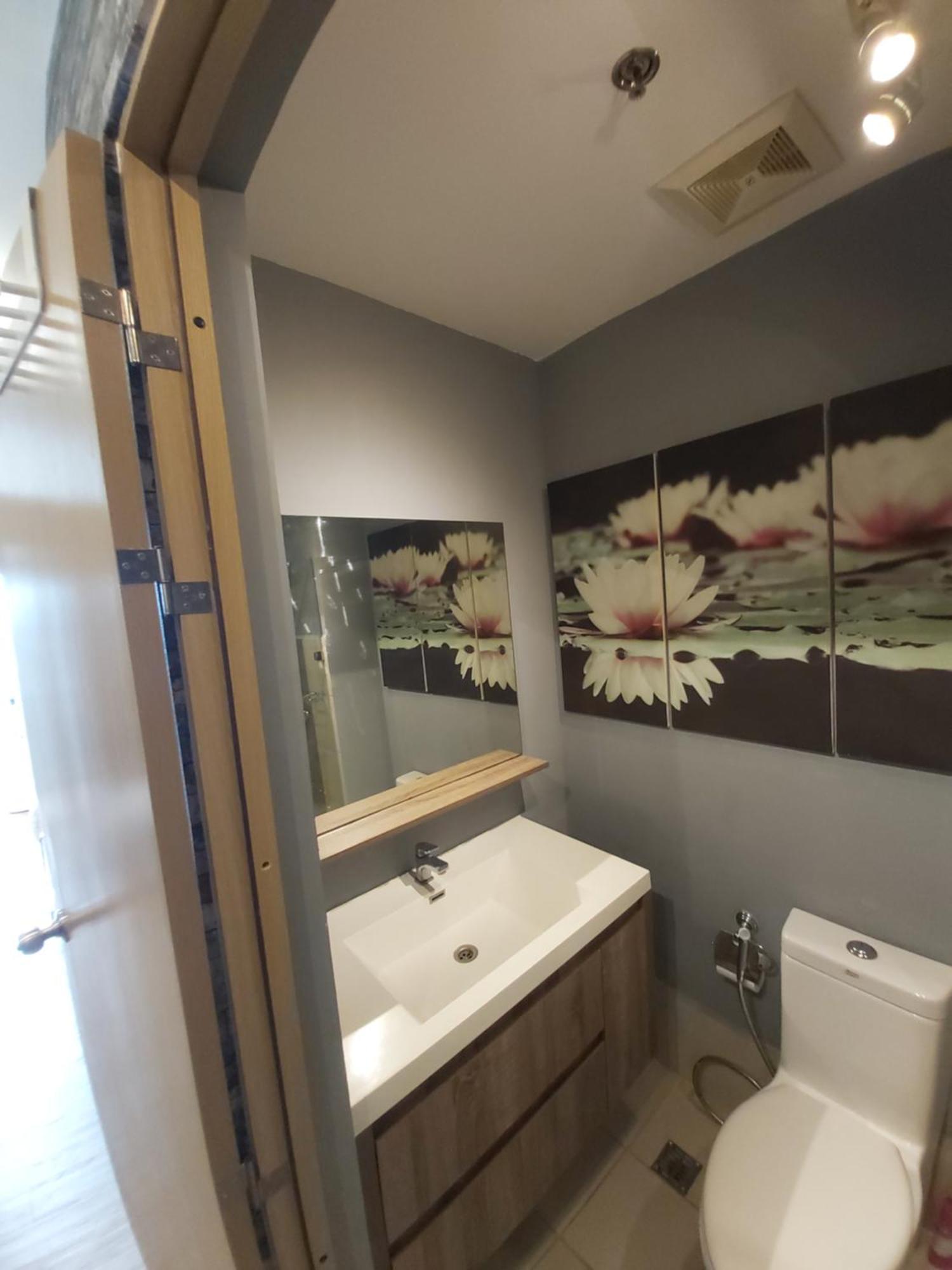 Beautiful 1br Simple Luxury Near Bgc Apartment *