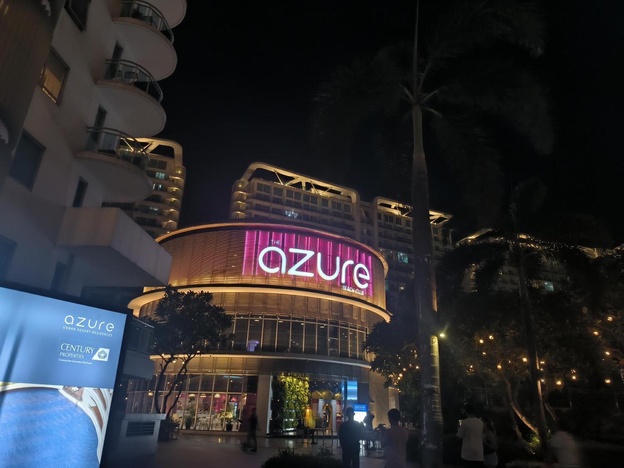 Affordable Cozy Staycation In Azure! Apartment Manila
