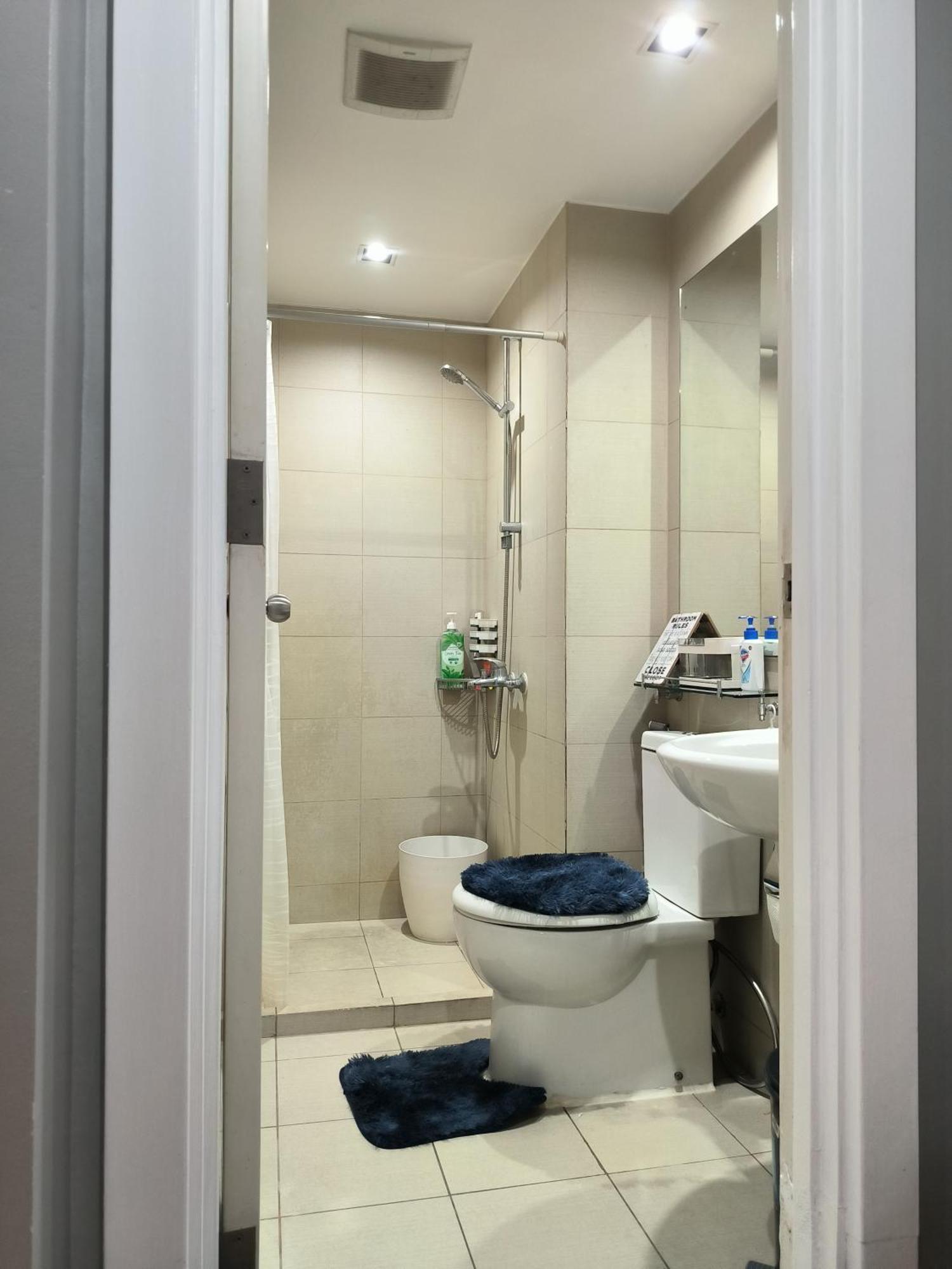 Affordable Cozy Staycation In Azure! Manila