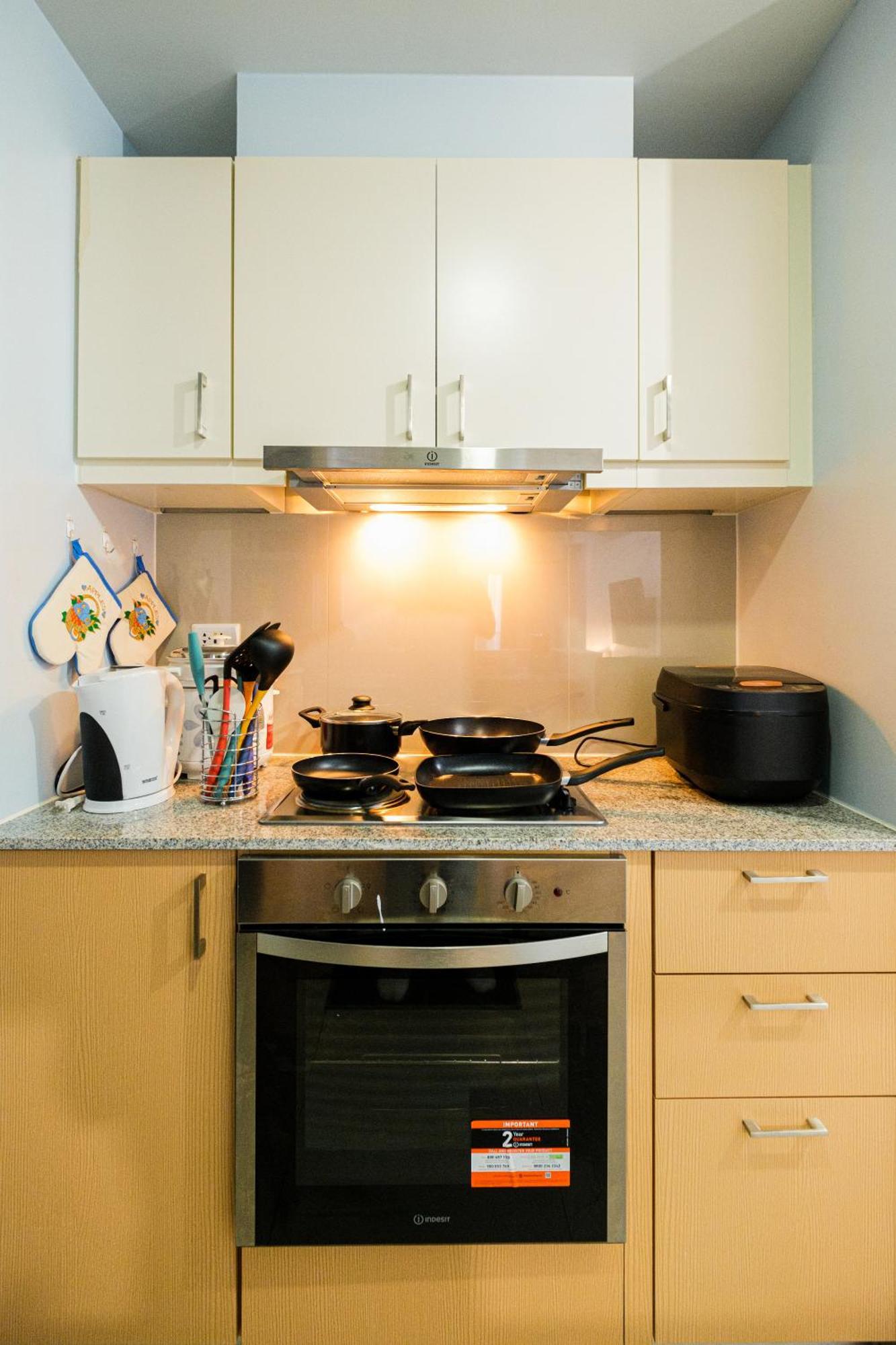 Apartment Bgc 2br Uptown Parksuites With Balcony And Bathtub Manila