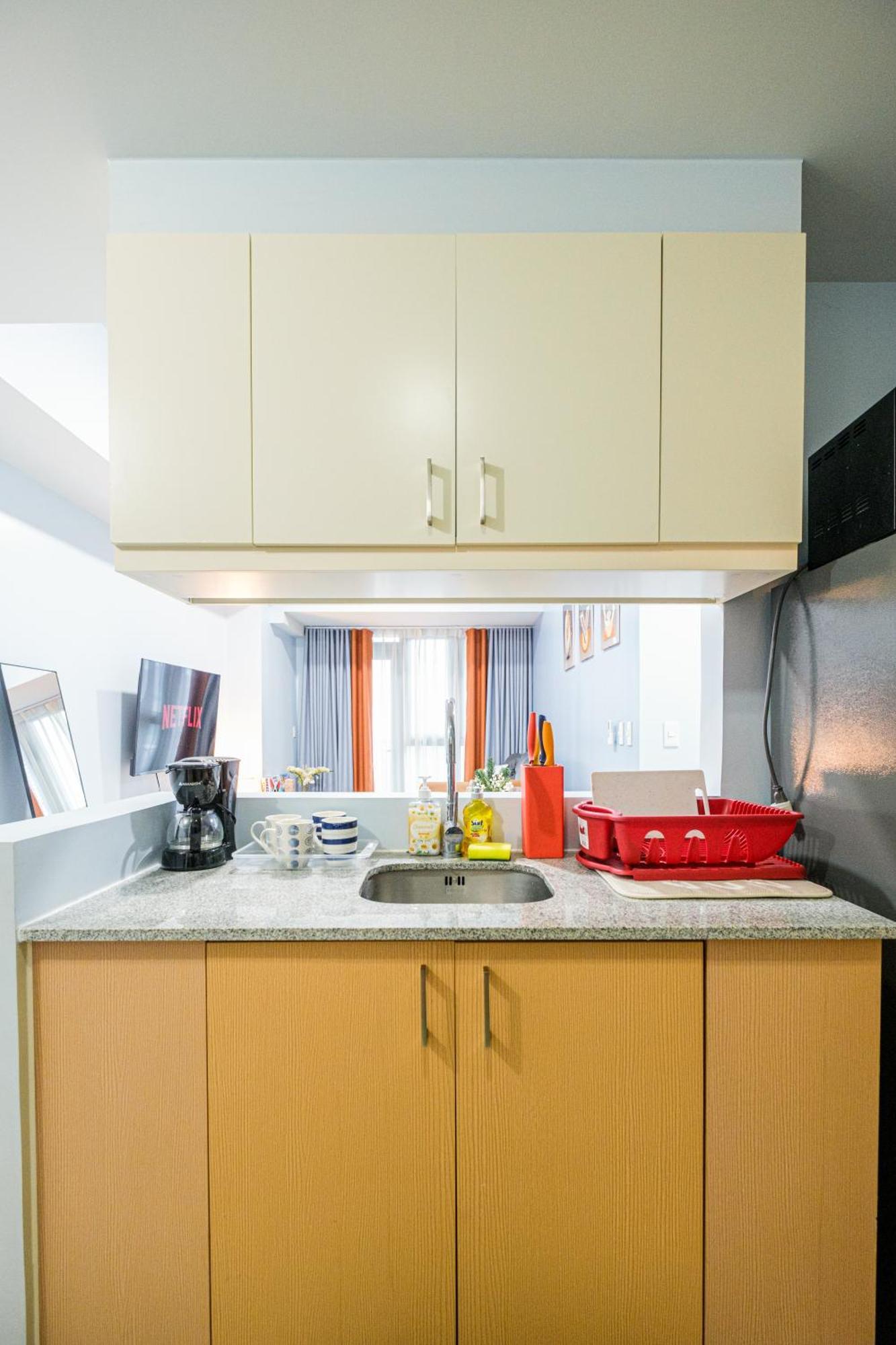 Apartment Bgc 2br Uptown Parksuites With Balcony And Bathtub *