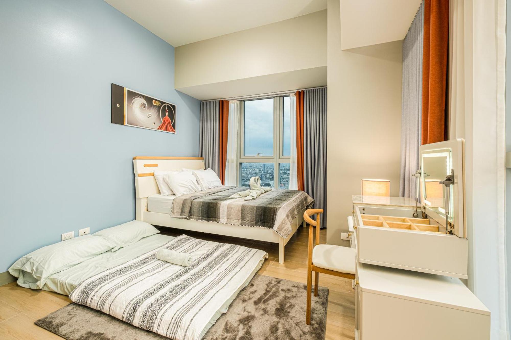 Bgc 2br Uptown Parksuites With Balcony And Bathtub Apartment Manila