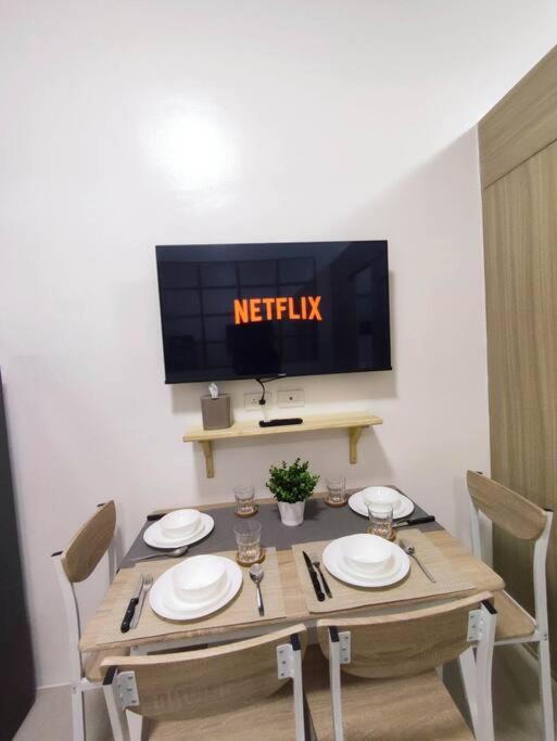 Da Residence-1br In Moa W/ Direct Pool Access * Manila