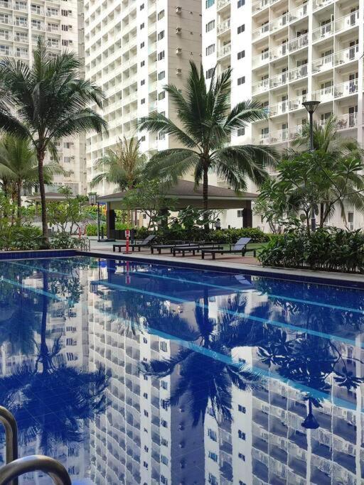Da Residence-1br In Moa W/ Direct Pool Access *