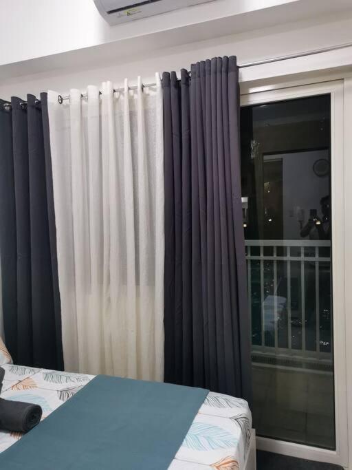 Da Residence-1br In Moa W/ Direct Pool Access Apartment *