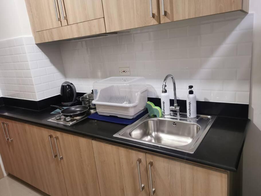Da Residence-1br In Moa W/ Direct Pool Access *