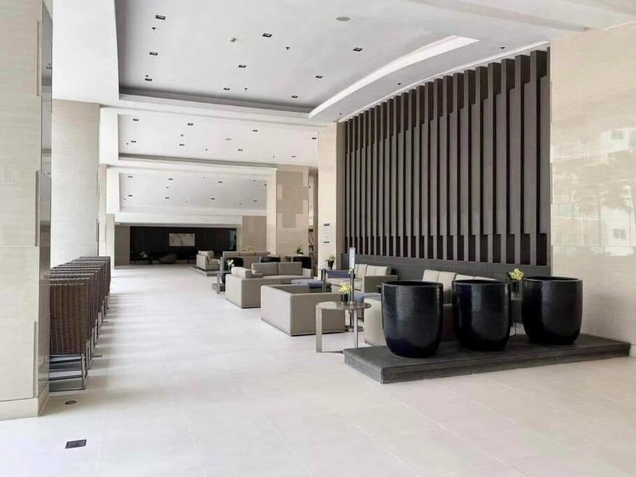 Apartment Da Residence-1br In Moa W/ Direct Pool Access Manila