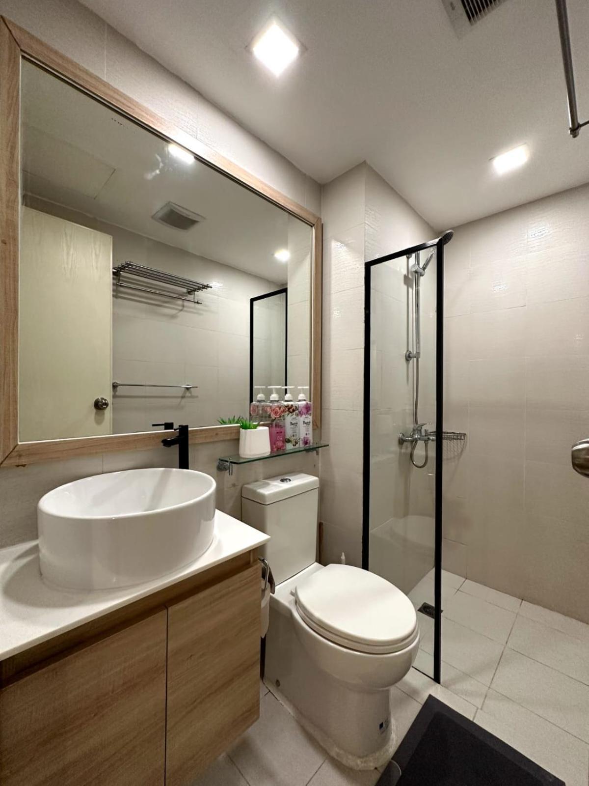 Vissers Crib At Azure Urban Residences * Manila