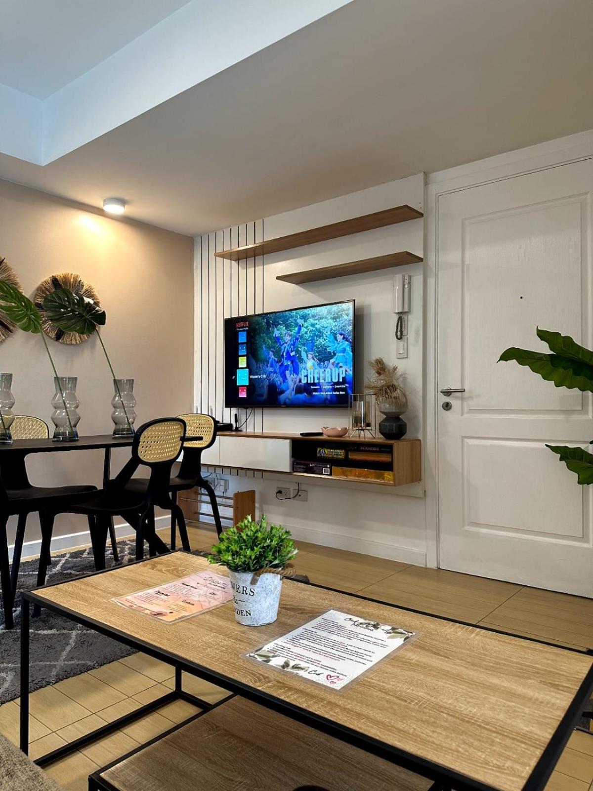 Vissers Crib At Azure Urban Residences Apartment *