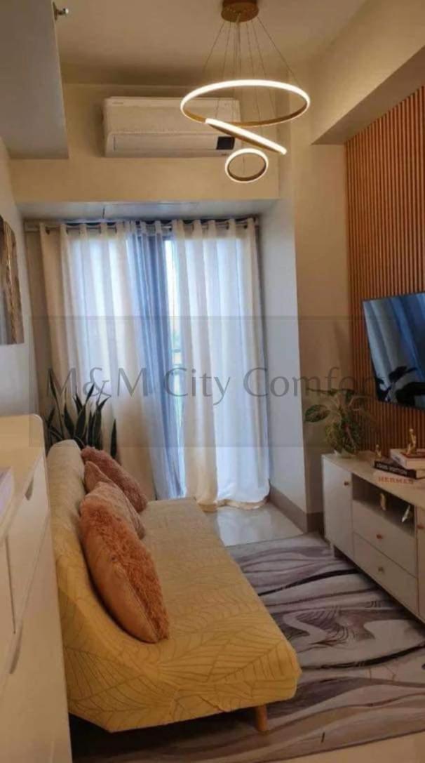 One Bedroom With Balcony-m&m Comfort Apartment *