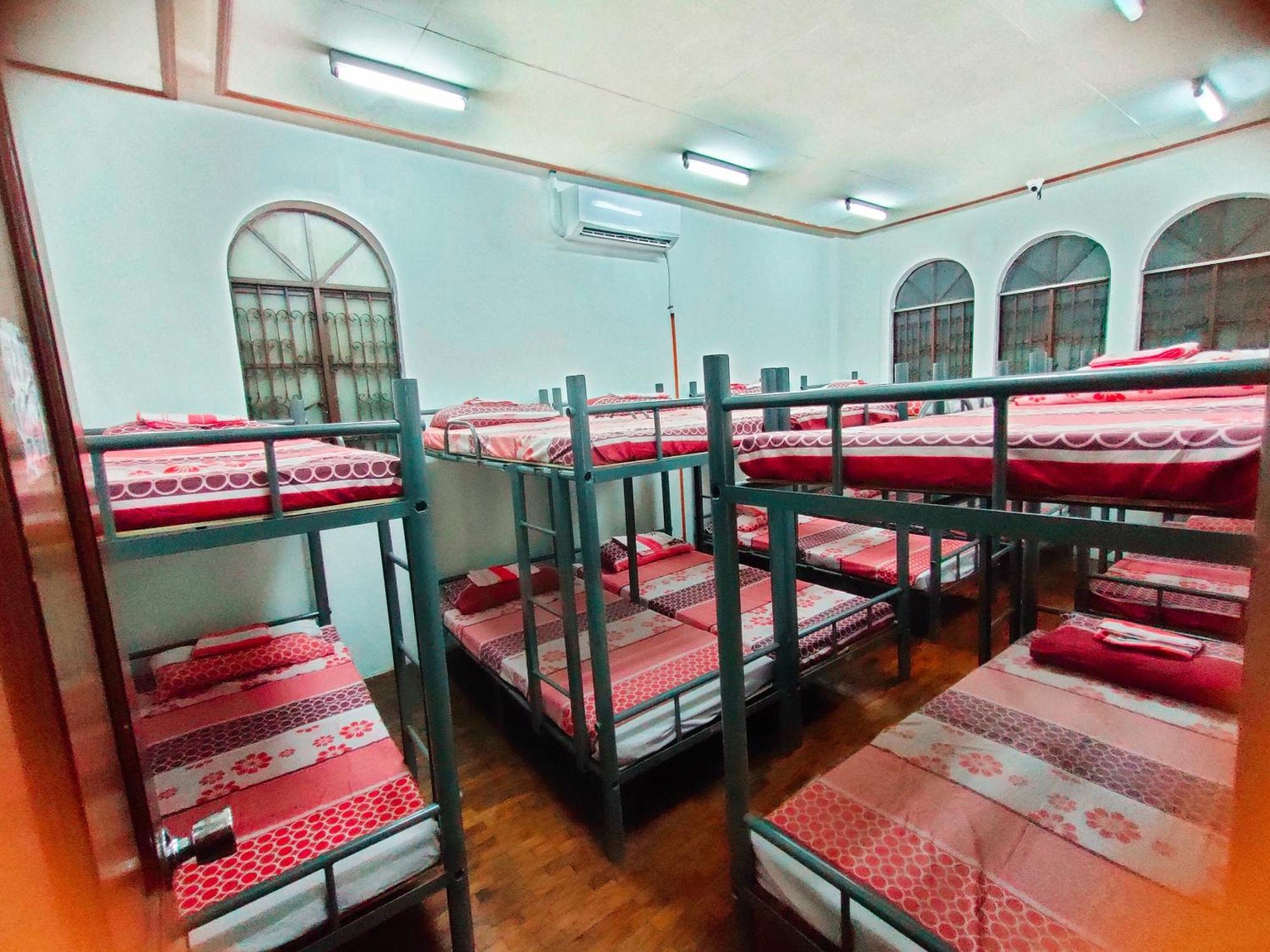 Hostel Mang Ben Kaliraya *