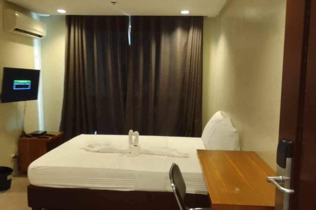 Spacious B305 Apartment *