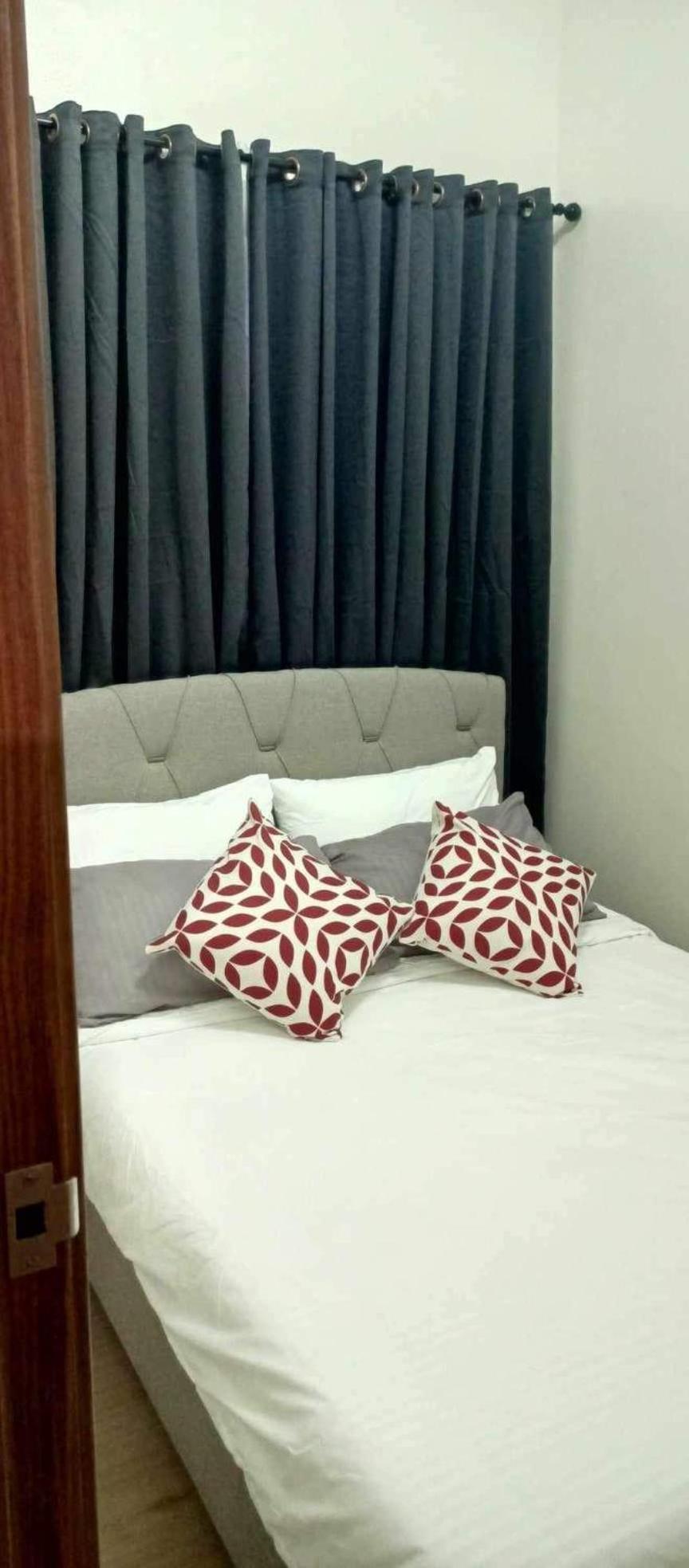 Rcsharea Staycation * Manila